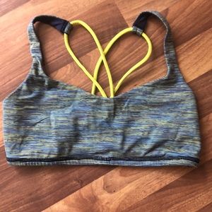 Lululemon free to be wild size 4 sports bra